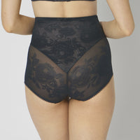Triumph liekninantys apatiniai
