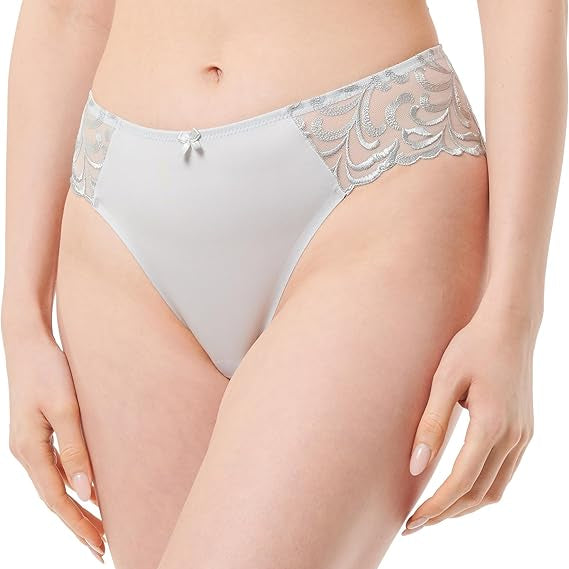Triumph kelnaitės