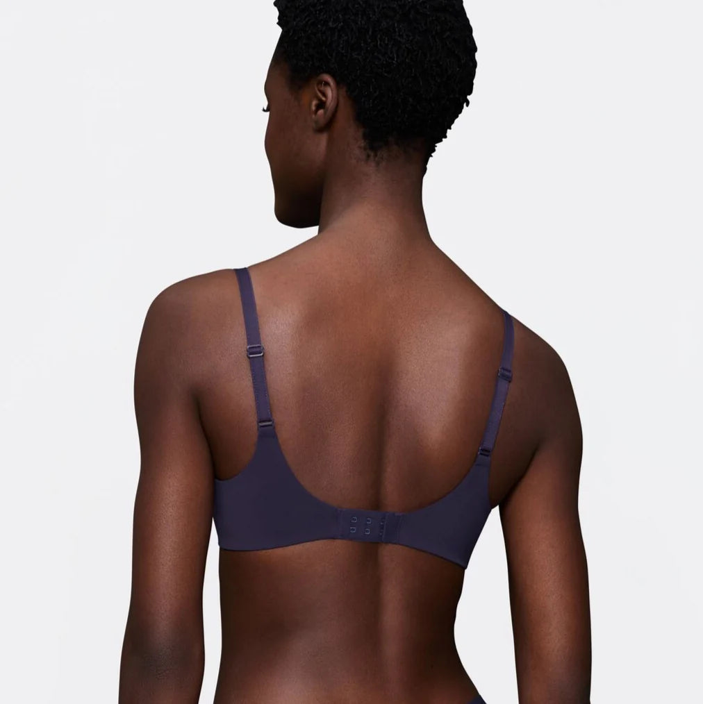 Liemenėlė Triumph Body Make-Up Illusion Lace WP vaizdas iš nugaros rodantis reguliuojamas petnešėles ir susegimą