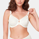 Triumph liemenėlė vizualiai mažina krūtinę