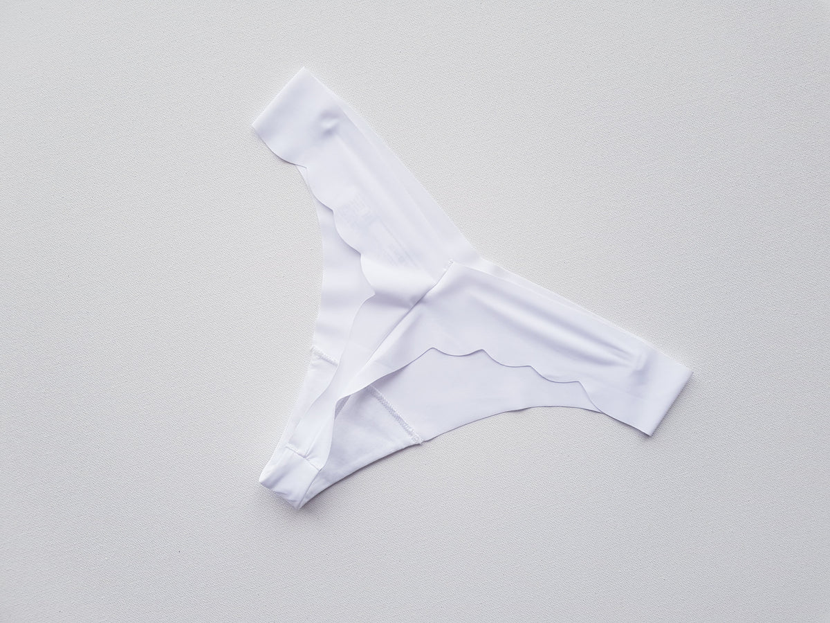 Sloggi besiūliai stringai Touch It H String