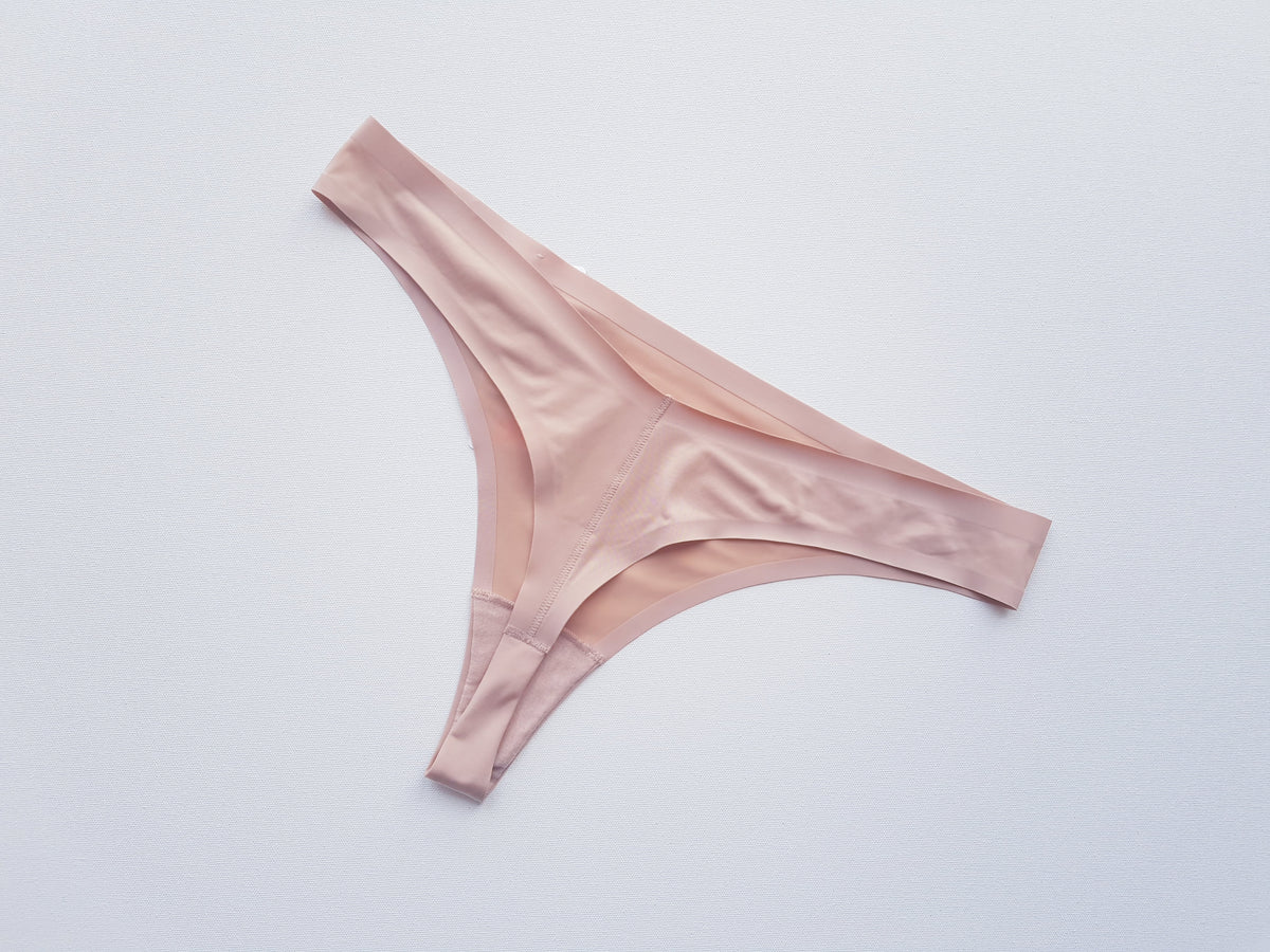 Triumph Just Body Make-Up Stringai