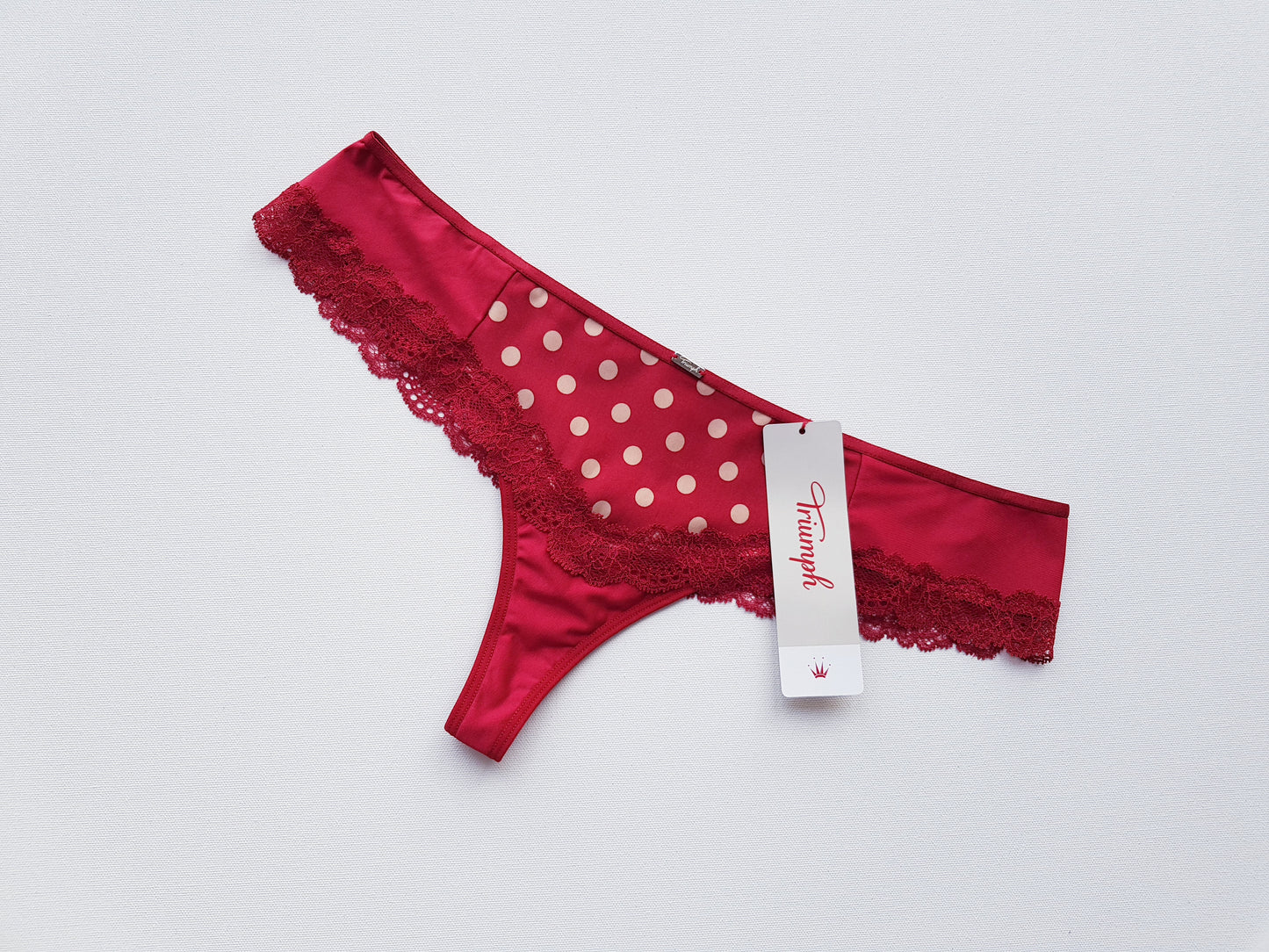 Triumph Marilyn String