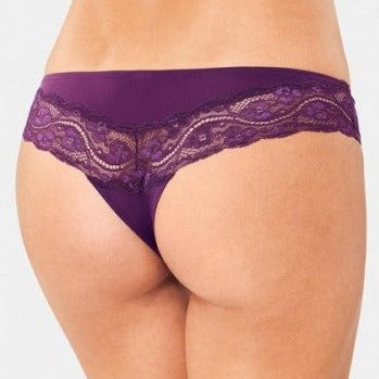 Triumph kelnaitės Lovely Micro Brazilian String